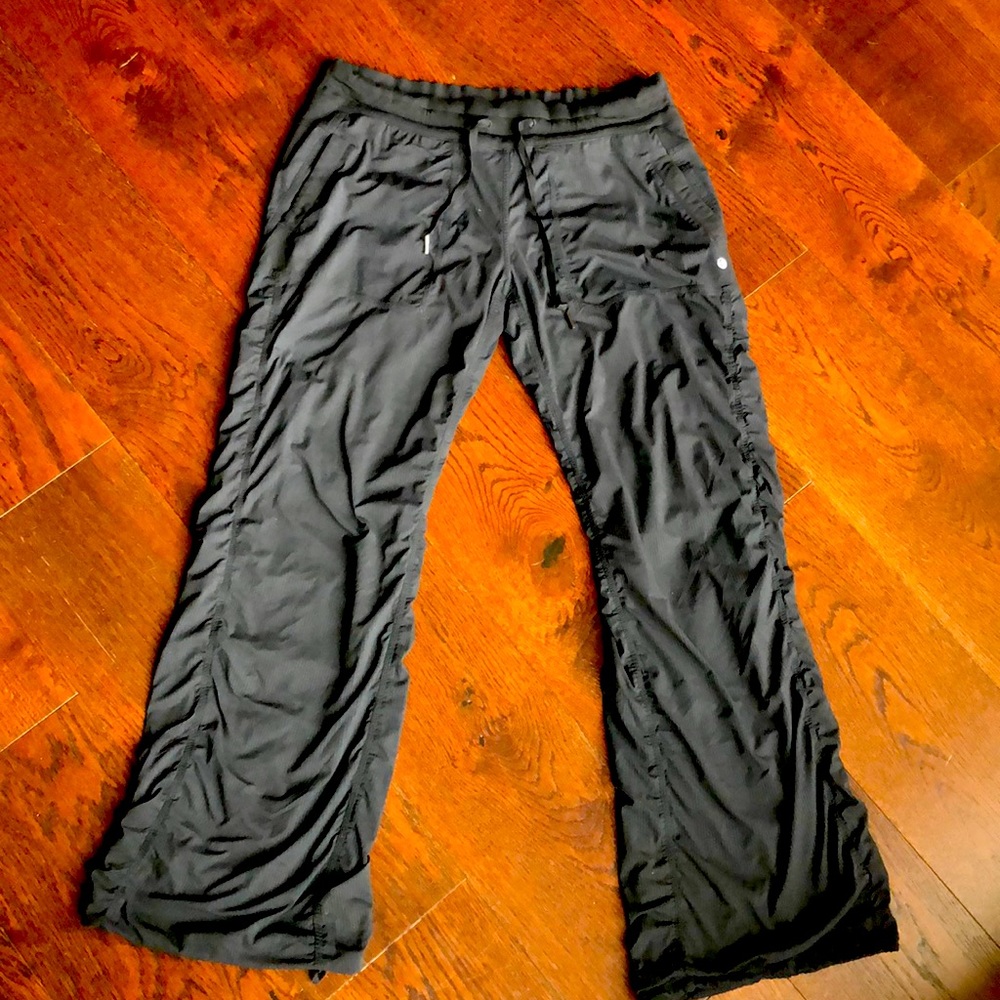 Lululemon Black Dance Studio lined 12